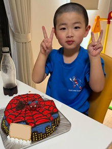 スパイダーマンの立体ケーキ