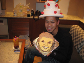似顔絵、顔型立体ケーキ