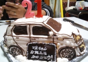 車の立体ケーキ