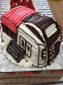 電車ケーキご注文のお客様ご感想1 3ページ目 最短3日で美味しい生ケーキをお届け キャラクターケーキ通販のキャラケーキ Com