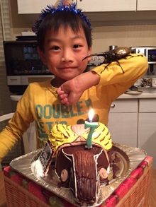 カブトムシ 誕生日ケーキを最短3日でお届け キャラクターケーキ通販の キャラケーキ Com 検索結果