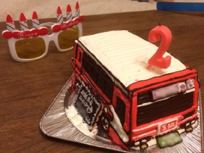 バスの立体ケーキ