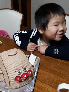 アンパンマン号 誕生日ケーキを最短3日でお届け キャラクターケーキ通販の キャラケーキ Com 検索結果
