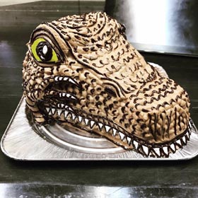 スピノサウルス 恐竜の立体ケーキ 最短3日で美味しい生ケーキをお届け キャラクターケーキ通販のキャラケーキ Com