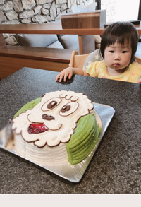 凄く可愛くて驚きました わんわんの顔型立体ケーキ 最短3日で美味しい生ケーキをお届け キャラクターケーキ通販のキャラケーキ Com