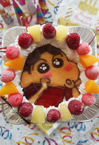 美味しくて可愛いケーキに大ファンです 9825 クレヨンしんちゃんのケーキ 最短3日 で美味しい生ケーキをお届け キャラクターケーキ通販のキャラケーキ com