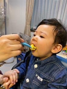 ピカチュウの顔型立体ケーキ