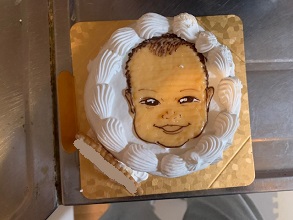 1歳用の似顔絵ケーキ