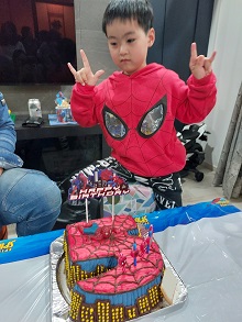 スパイダーマンのケーキ