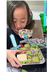 �}�C���N���t�g�̗��̃P�[�L