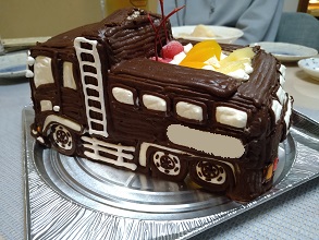 ダンプカーの立体ケーキ