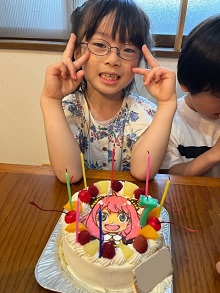 SPY×FAMILYのアーニャのケーキ