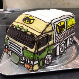 クロネコヤマト宅急便トラックの立体ケーキ