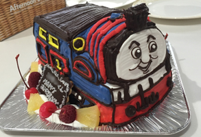 乗り物の立体ケーキ トーマスの立体ケーキ 誕生日ケーキを最短3日でお届け キャラクターケーキ通販の キャラケーキ Com 検索結果