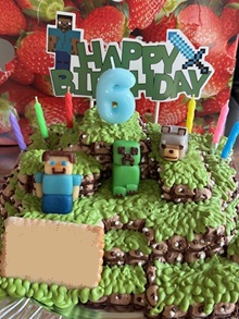 マインクラフトの立体ケーキ