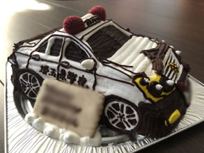 パトカーのケーキご注文のお客様ご感想1 7ページ目 最短3日で美味しい生ケーキをお届け キャラクターケーキ通販のキャラケーキ Com