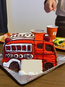 消防車の立体ケーキ