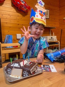 ダッジチャージャーの立体ケーキ